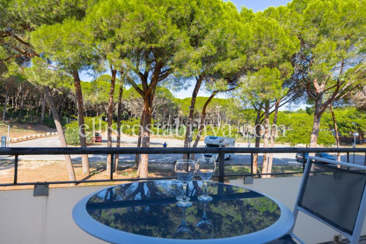 Piso ???en exclusiva - magnífico apartamento en cala Montgó en Escala (L´)