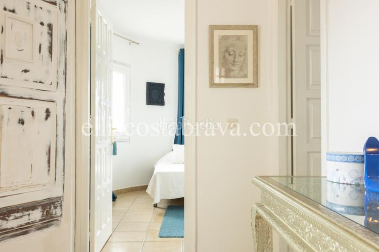 Casa  con vistas al mar y a la montaña - puig sec en Escala (L´)