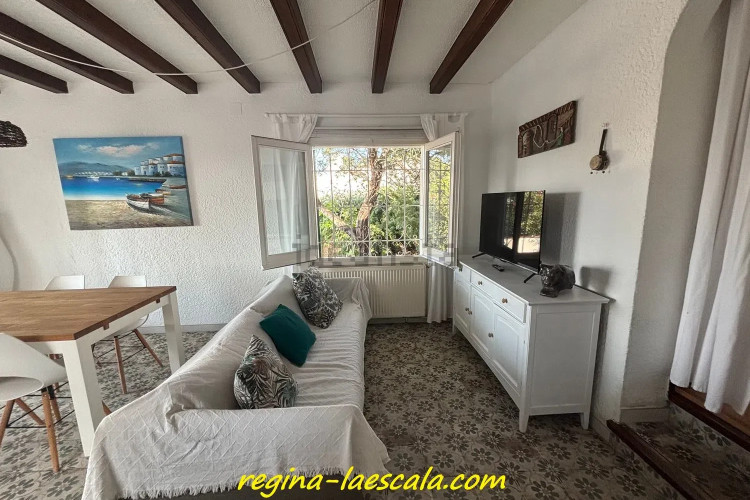 Chalet pareado en calle Pinedes