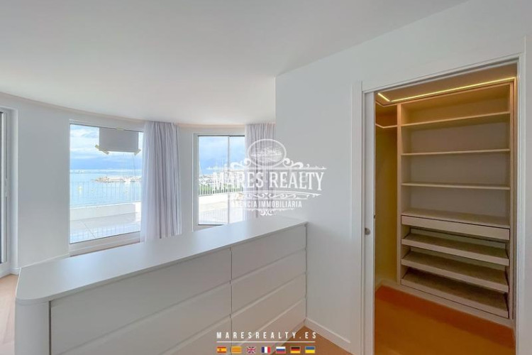 Casa lujosa casa reformada en primera línea de mar en la costa brava en Escala (L´)