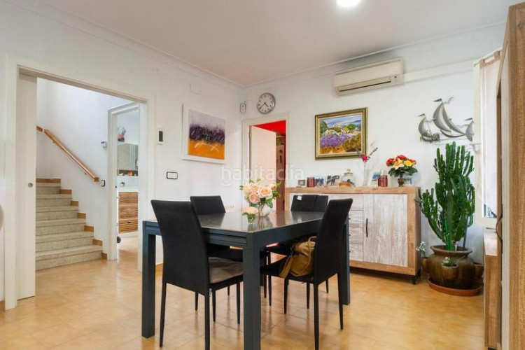 Casa  individual en excelente estado a 120m de la playa de Riells en Escala (L´)