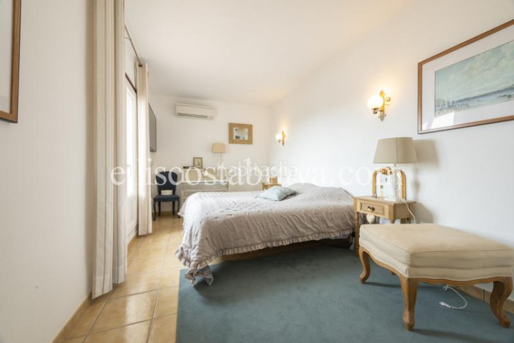 Casa  con vistas al mar y a la montaña - puig sec en Escala (L´)