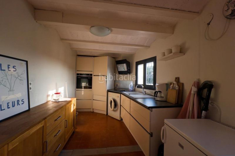 Casa  en cala Montgó con piscina, bonitas vistas y a sólo 180m del mar en Escala (L´)