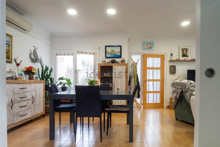 Casa independiente en Barrio Riells