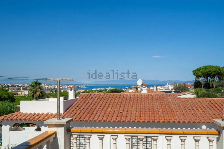 Casa independiente en Barrio Port - Les Planasses