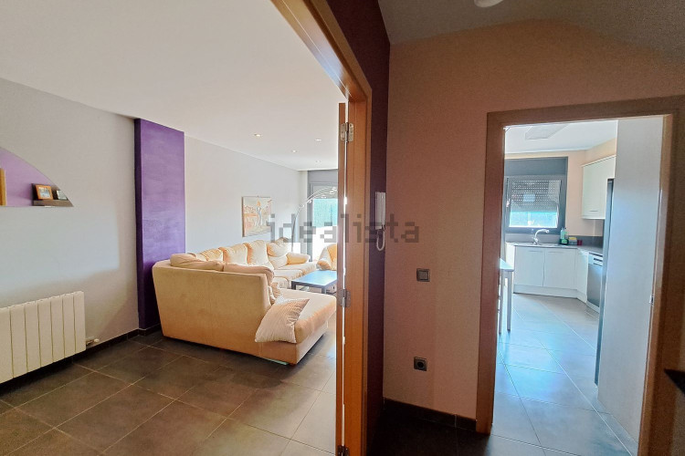 Casa de construcción 2008 con vistas panorámicas, en una zona residencial exclusiva!