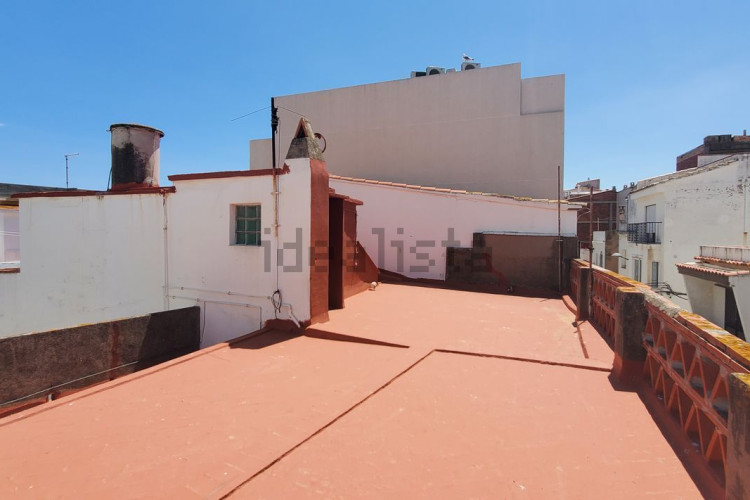 gran casa casco antiguo muchas posibilidades con vista al mar