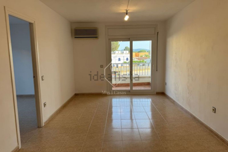 Piso en avenida de Montgó