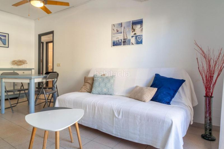 Apartamento vive a 100 metros de la playa de Riells, en la hermosa costa brava! en Escala (L´)