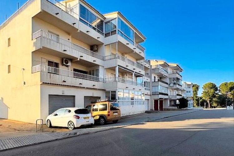 Apartamento  de 82m2, a 300m de la mar, con 20m2 de terraza en Escala (L´)