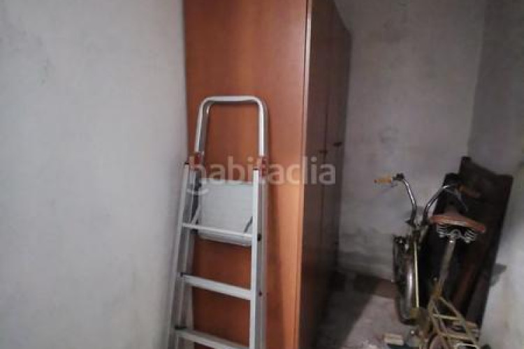 Piso en passeig mar 17 apartamento primera linia de mar con amplias terrazas y piscina comunitaria en el pueblo de l'escala en Escala (L´)