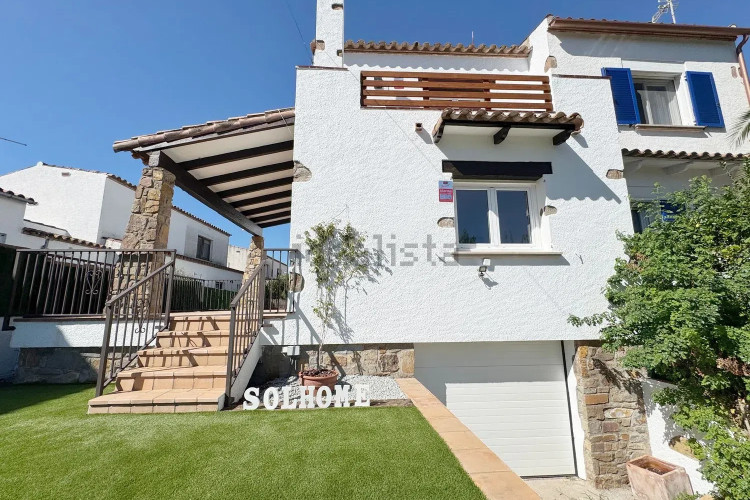 Chalet pareado en calle Era