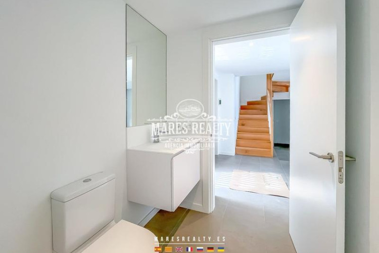 Casa lujosa casa reformada en primera línea de mar en la costa brava en Escala (L´)