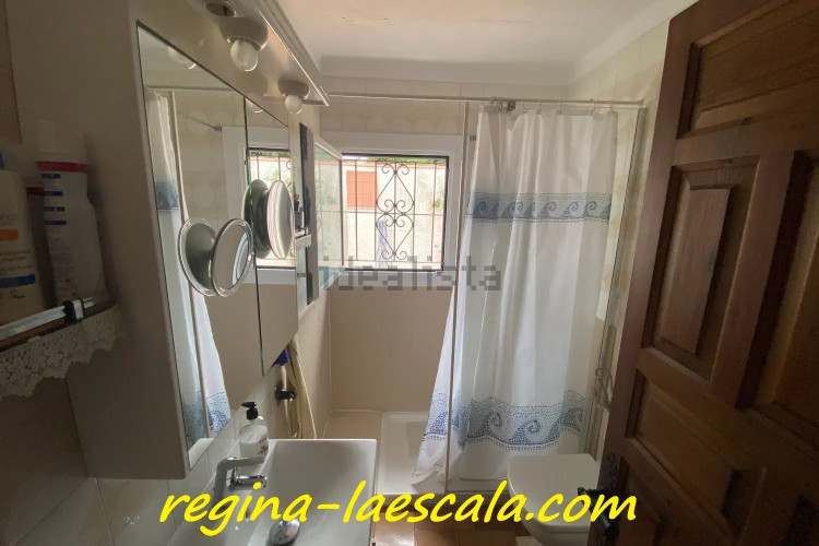 Casa independiente en Passatge Ter-3