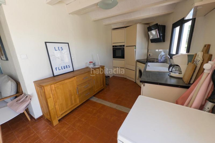 Casa  en cala Montgó con piscina, bonitas vistas y a sólo 180m del mar en Escala (L´)