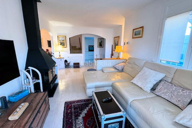 Chalet villa con piscina privada, de primera calidad en Escala (L´)