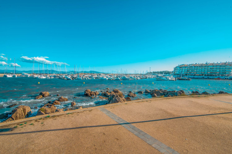 Carrer Ramon Marquet, 5, Port - La Cota - Puig Sec