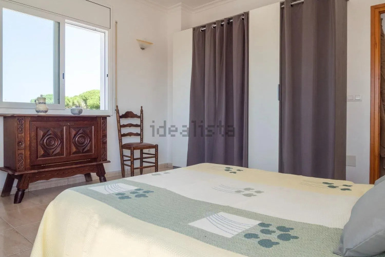 Casa independiente en calle Pinedes