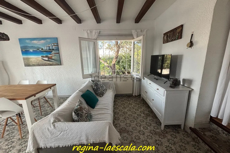 Chalet pareado en calle Pinedes