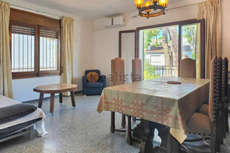 Casa independiente en Barrio Port - Les Planasses