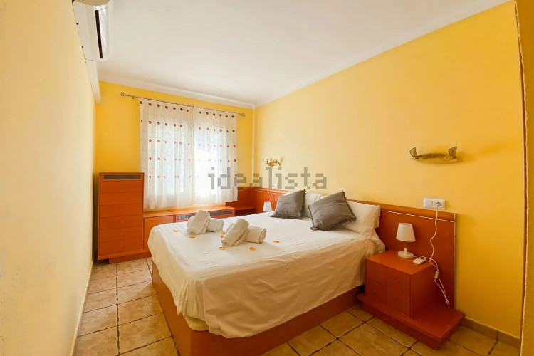Casa independiente en CL Avet
