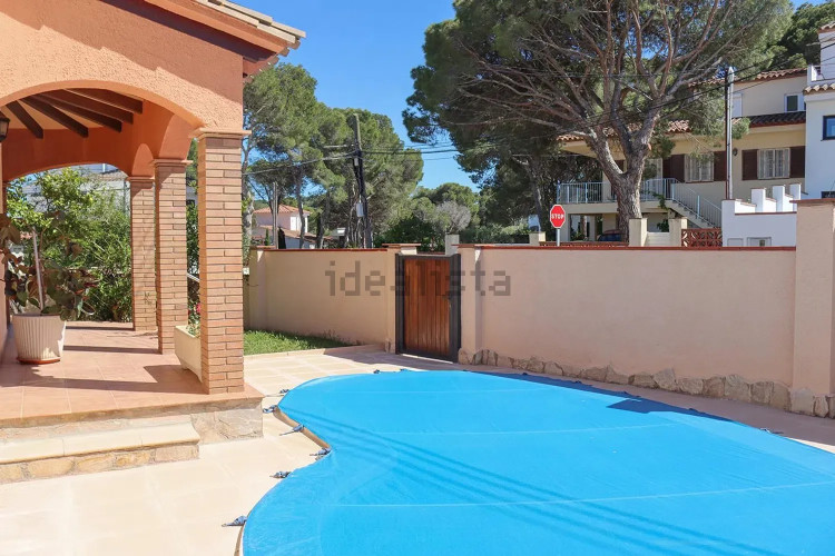 INSPIRA GLOBAL INMO - CASA UNIFAMILIAR CON PISCINA AL PUIG SEC
