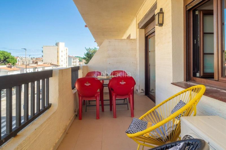 Apartamento piso 3 habitaciones al lado del mar en Escala (L´)