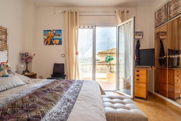 Casa  individual en excelente estado a 120m de la playa de Riells en Escala (L´)