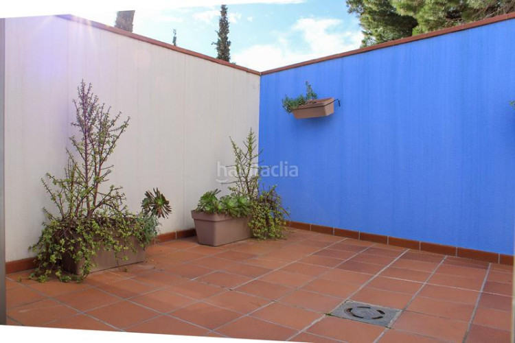 Casa adosada ?? casa contemporània amb piscina a 800 metres de la plat-ja en Escala (L´)