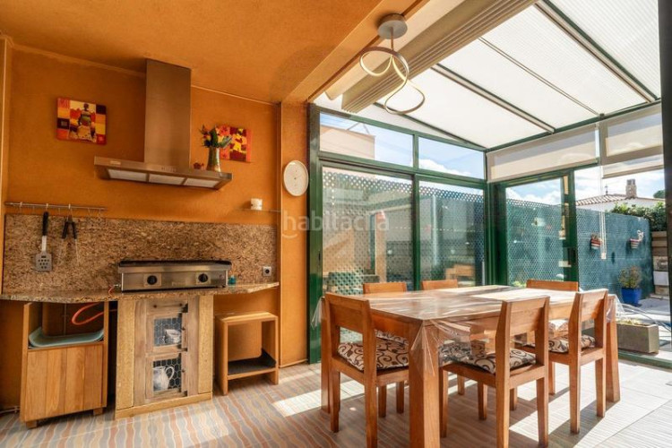 Casa  moderna situada a 250m de la playa en Riells Escala (L´)