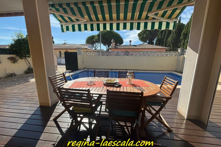 Chalet pareado en calle Cantallops