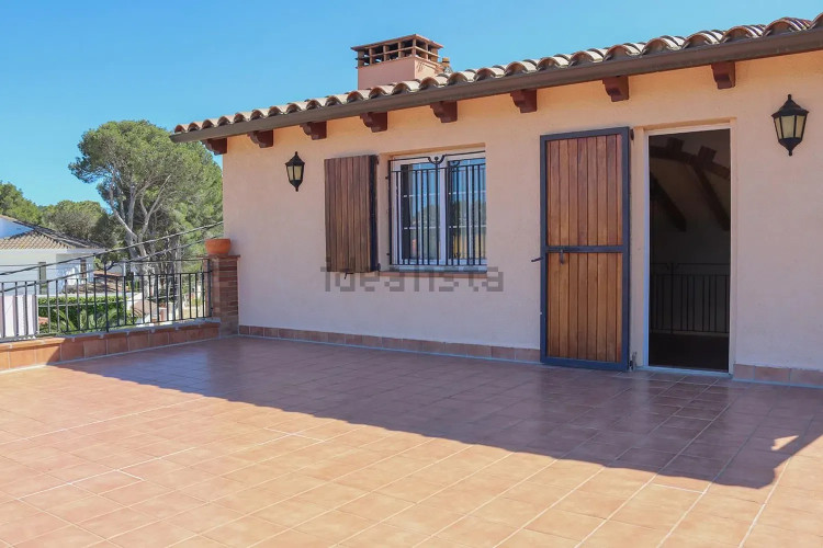 INSPIRA GLOBAL INMO - CASA UNIFAMILIAR CON PISCINA AL PUIG SEC