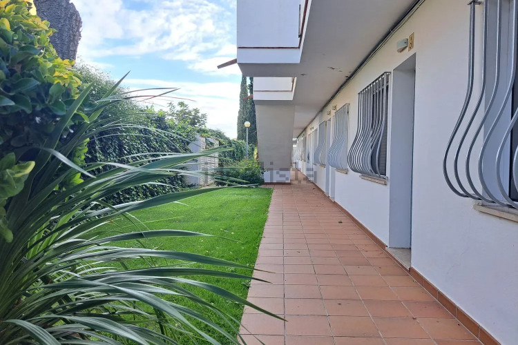 ola, bienvenido en tu nuevo hogar en L'Escala.