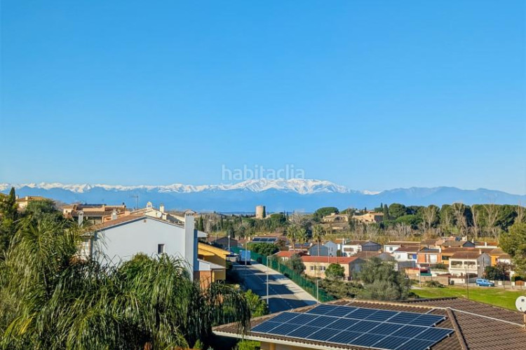 Casa villa de lujo en venta situada en una de las zonas más tranquilas de lescala, a un paso de las playas de empúries y del centro del en Escala (L´)