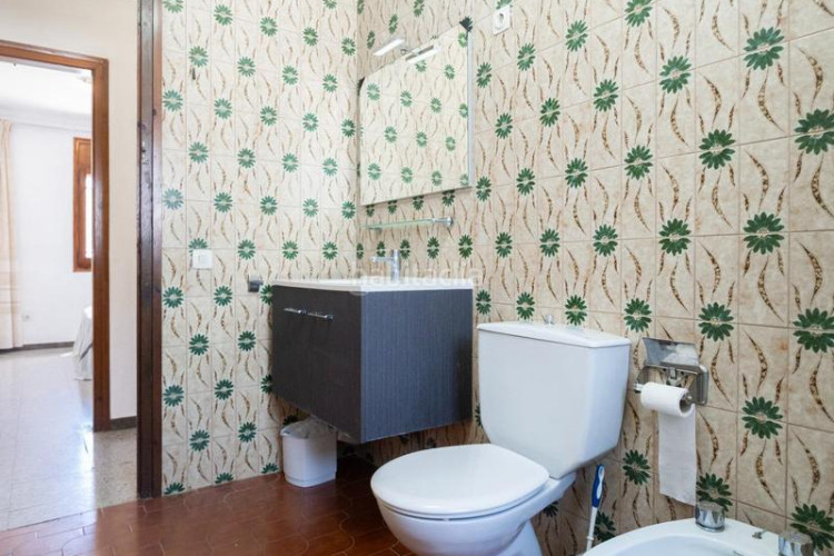 Casa  individual con jardín privado zona puig sec en Escala (L´)