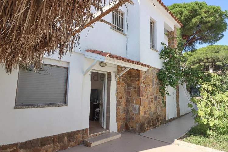 Casa independiente en calle Olives