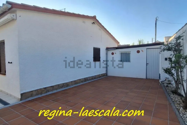 Casa independiente en Passatge Ter-3
