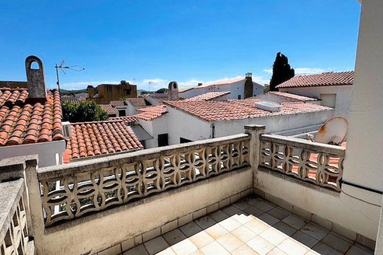 Passatge Sant Briu-15, Riells
