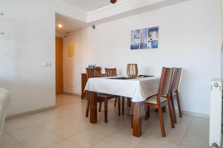 Dúplex fantástico dúplex a solo 650m de la playa y junto a todos los servicios! en Escala (L´)