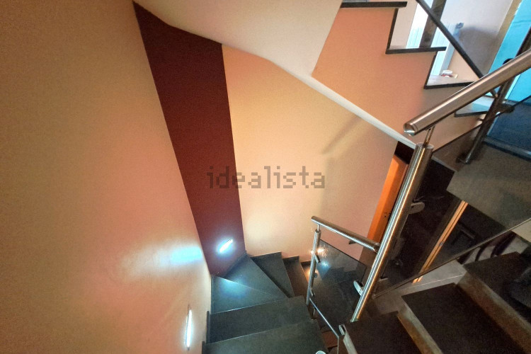 Casa de construcción 2008 con vistas panorámicas, en una zona residencial exclusiva!