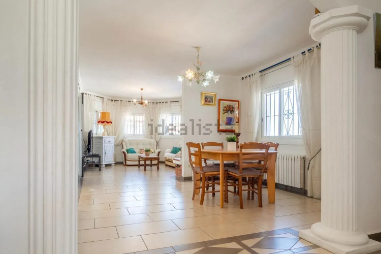 Casa independiente en Barrio Port - Les Planasses