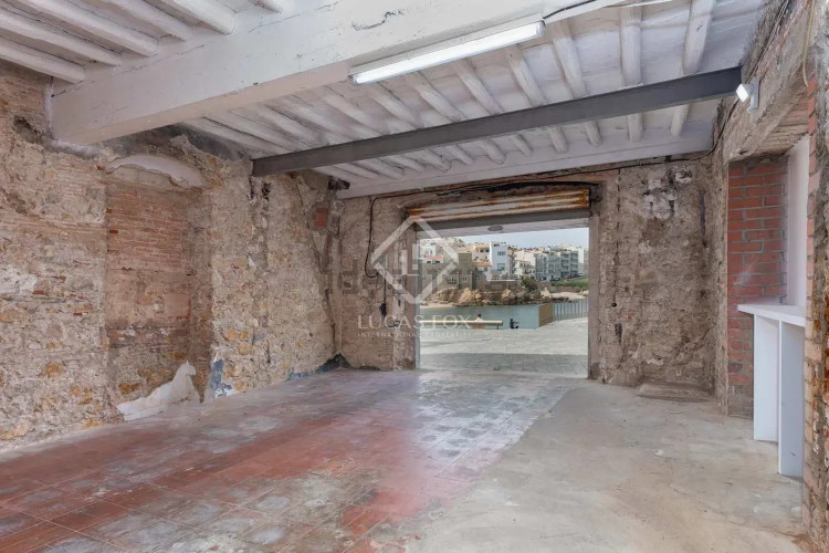 Chalet pareado en calle de la Torre