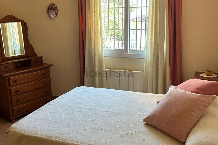 Casa independiente en calle Muga s/n