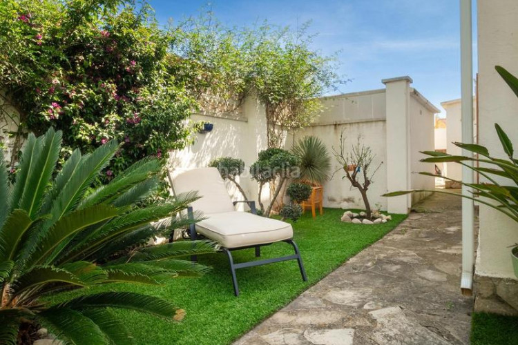 Casa  individual en excelente estado a 120m de la playa de Riells en Escala (L´)