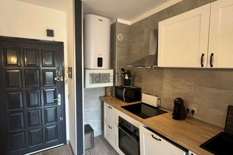 Piso en avenida de Montgó