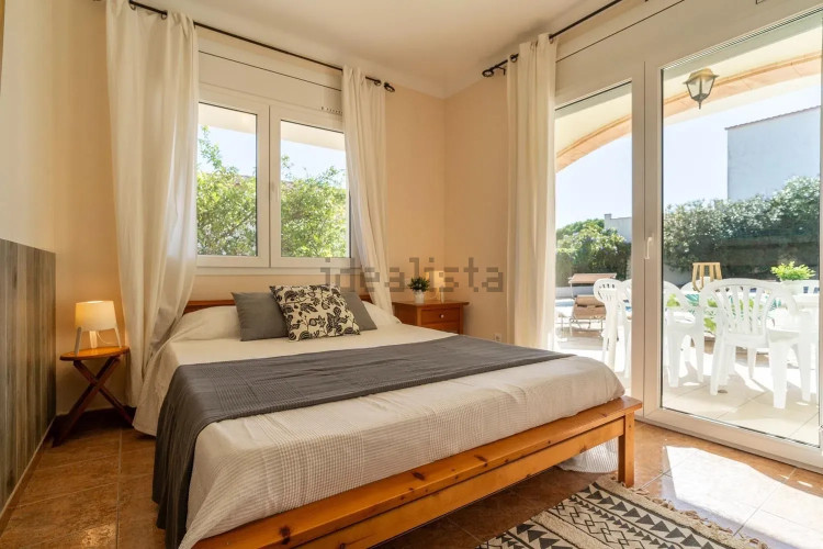 Casa independiente en Barrio Port - Les Planasses