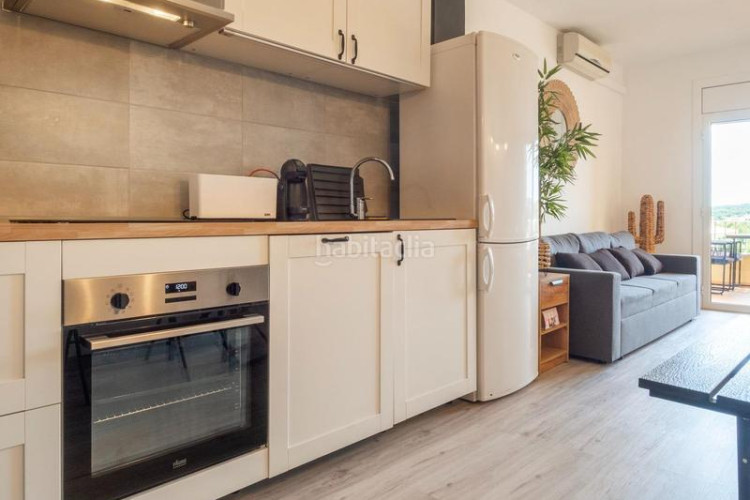 Apartamento piso con vistas al mar y a pocos pasos de la playa en Escala (L´)