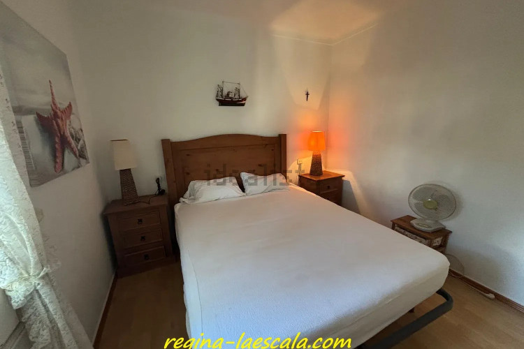 Chalet pareado en calle Pinedes