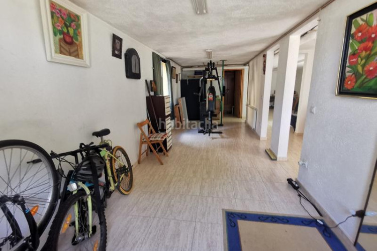 Casa en carrer cantallops 9 casa unifamiliar con piscina, garage, orientación sud en l'escala en Escala (L´)
