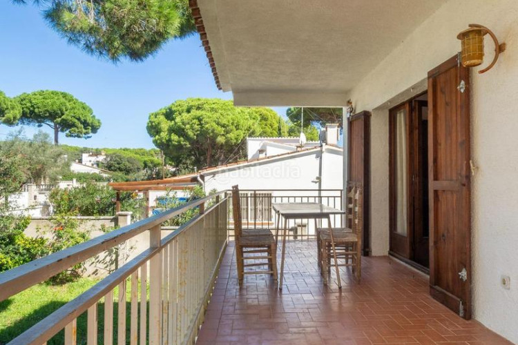Casa  individual con jardín privado zona puig sec en Escala (L´)